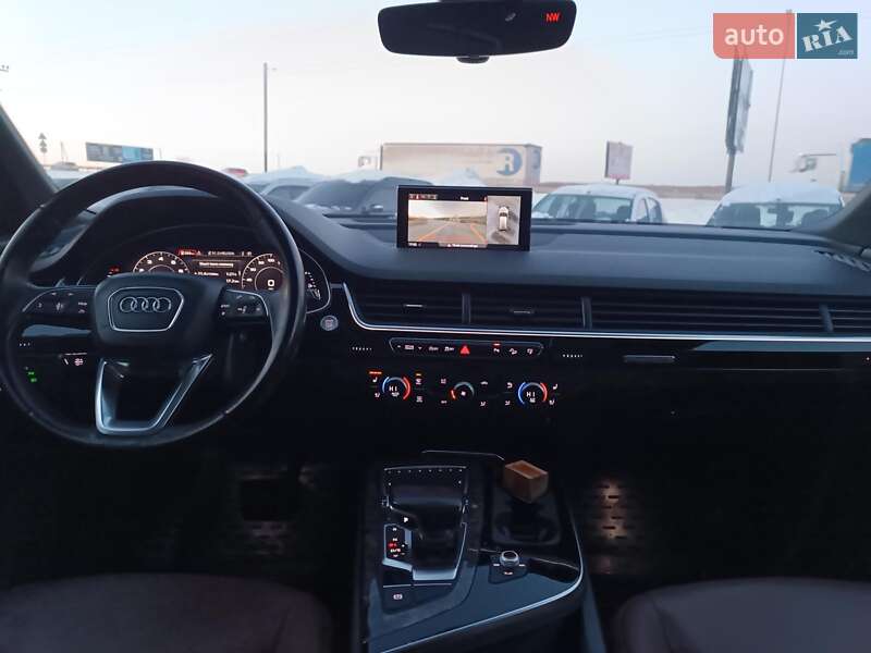 Внедорожник / Кроссовер Audi Q7 2017 в Львове