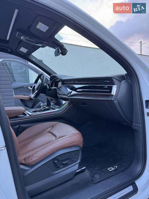 Внедорожник / Кроссовер Audi Q7 2021 в Кропивницком фото 17 Внедорожник / Кроссовер Audi Q7 2021 в Кропивницком