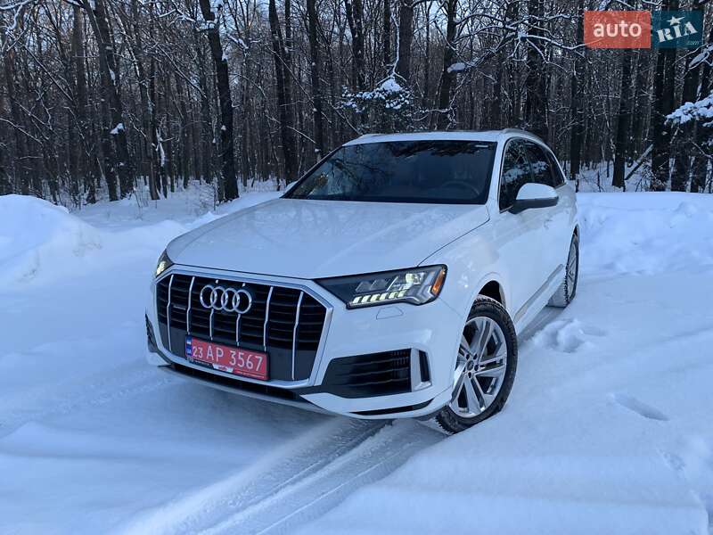 Позашляховик / Кросовер Audi Q7 2023 в Рівному
