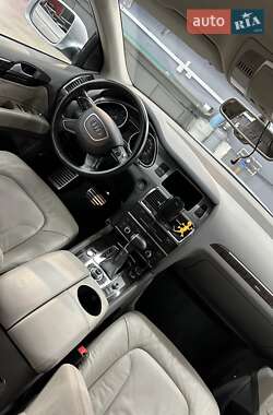 Позашляховик / Кросовер Audi Q7 2013 в Львові