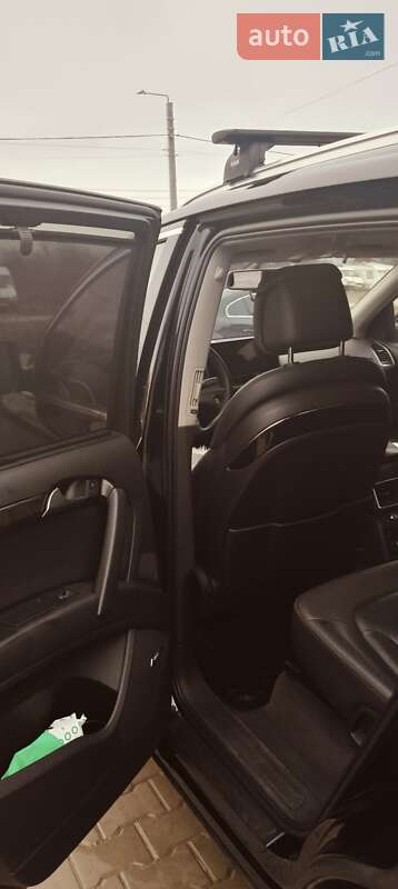 Внедорожник / Кроссовер Audi Q7 2015 в Новоднестровске