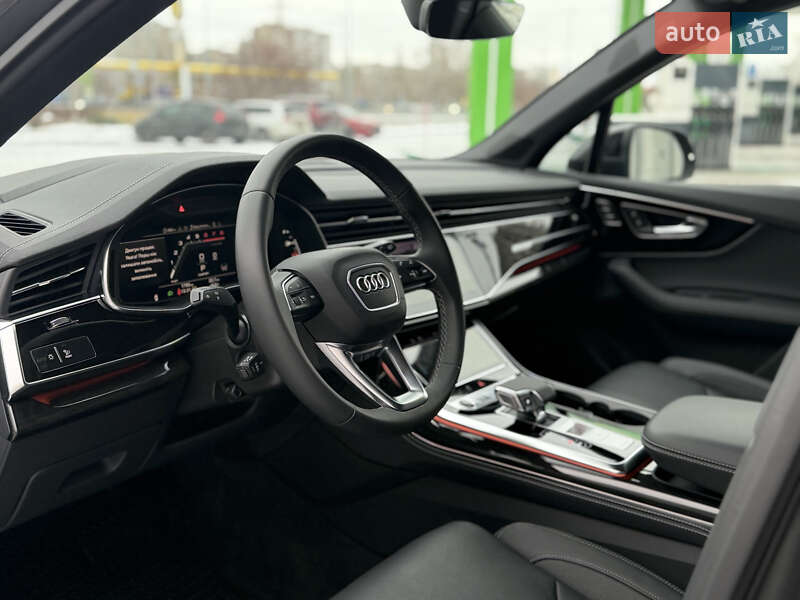 Позашляховик / Кросовер Audi Q7 2025 в Києві