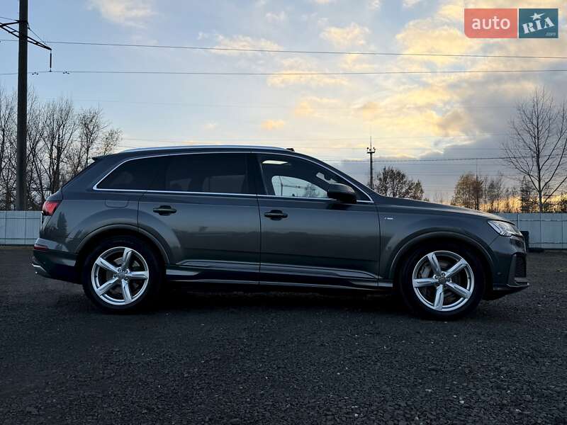 Внедорожник / Кроссовер Audi Q7 2019 в Ковеле