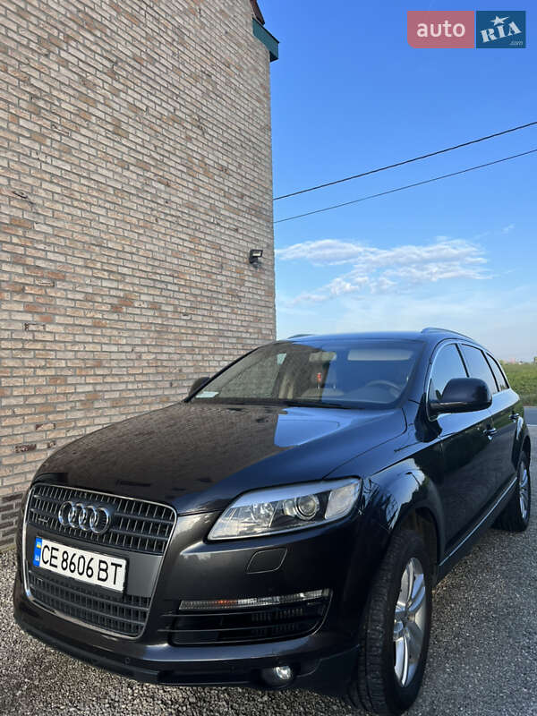 Внедорожник / Кроссовер Audi Q7 2006 в Черновцах