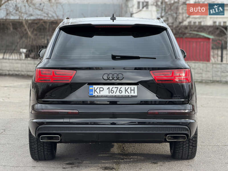 Внедорожник / Кроссовер Audi Q7 2016 в Запорожье