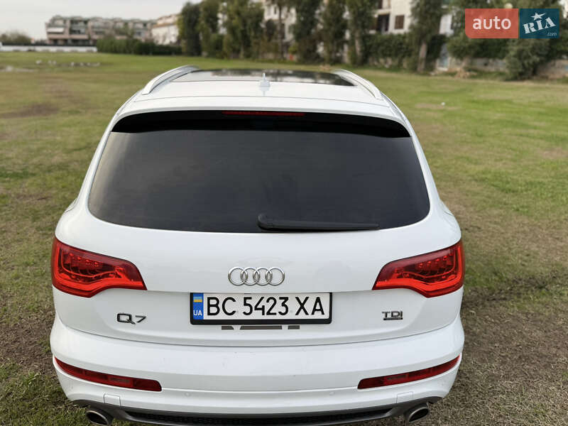 Позашляховик / Кросовер Audi Q7 2014 в Самборі