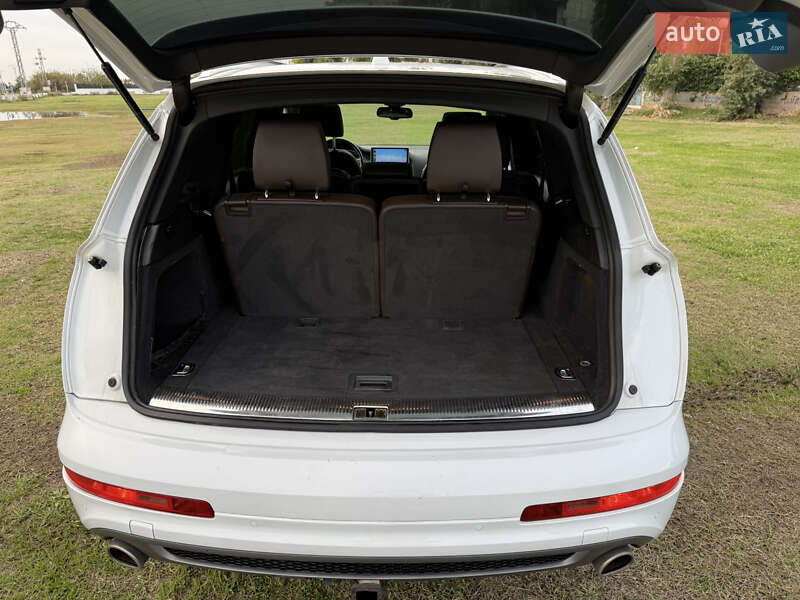 Позашляховик / Кросовер Audi Q7 2014 в Самборі