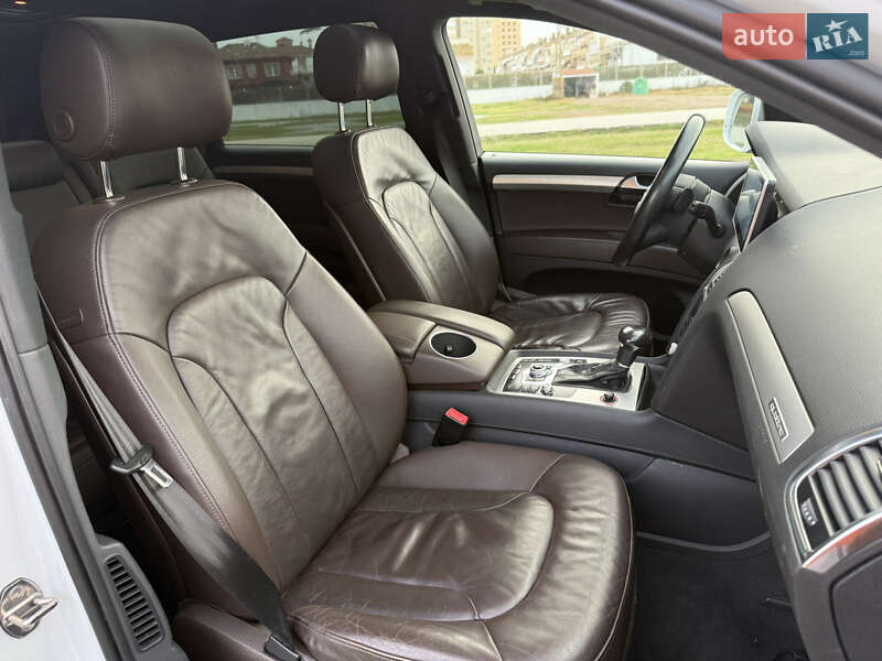 Позашляховик / Кросовер Audi Q7 2014 в Самборі