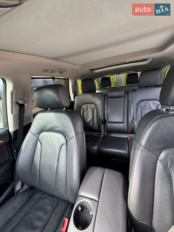 Позашляховик / Кросовер Audi Q7 2015 в Хусті