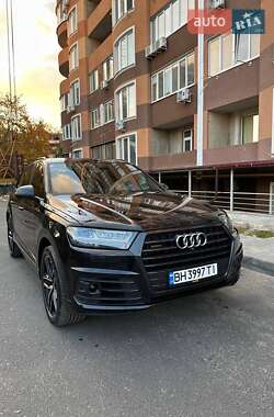 Внедорожник / Кроссовер Audi Q7 2017 в Львове