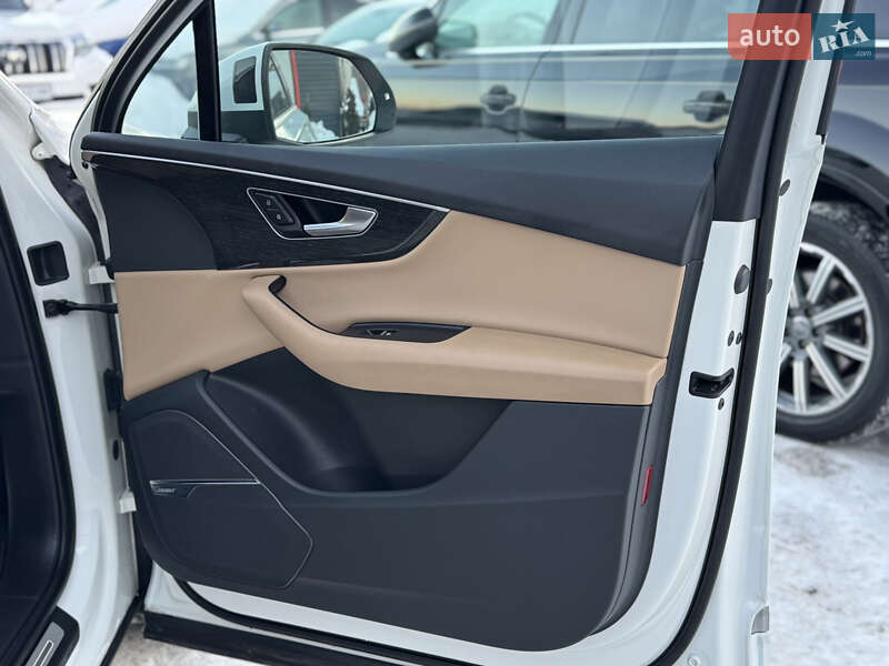 Внедорожник / Кроссовер Audi Q7 2019 в Львове фото 15 Внедорожник / Кроссовер Audi Q7 2019 в Львове