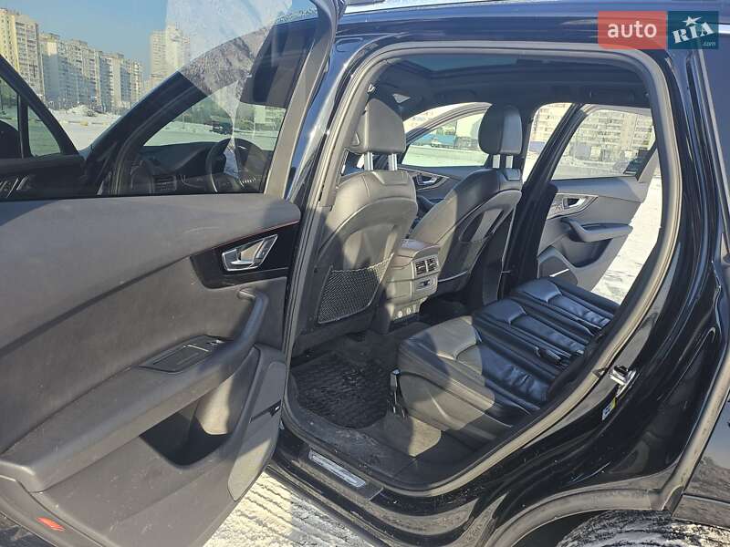 Внедорожник / Кроссовер Audi Q7 2019 в Киеве фото 11 Внедорожник / Кроссовер Audi Q7 2019 в Киеве