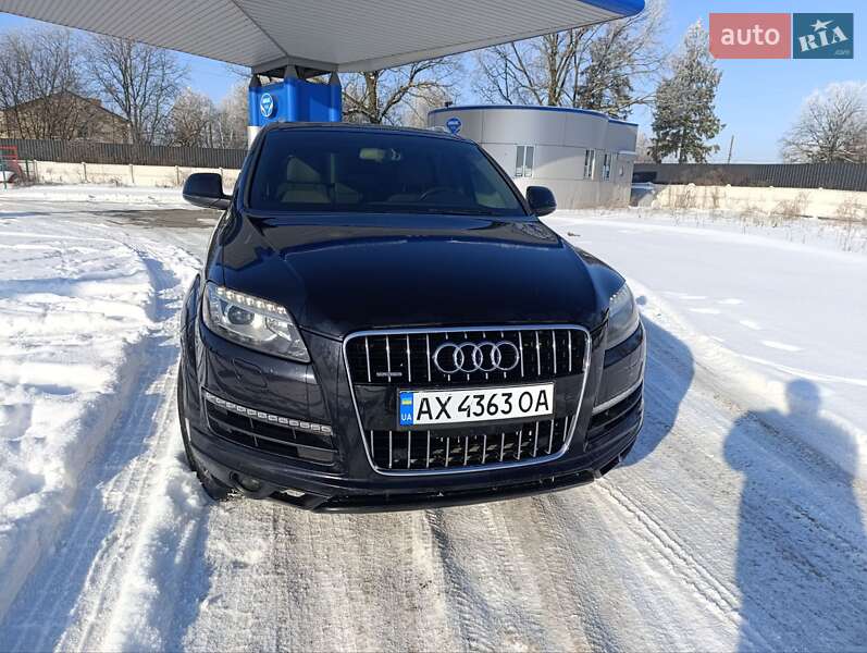 Внедорожник / Кроссовер Audi Q7 2013 в Житомире