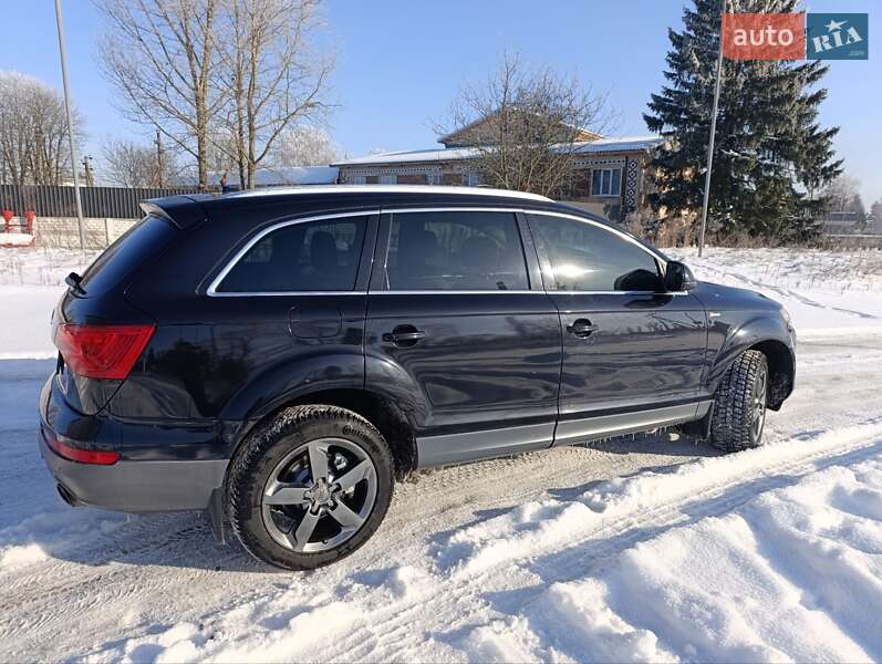 Внедорожник / Кроссовер Audi Q7 2013 в Житомире