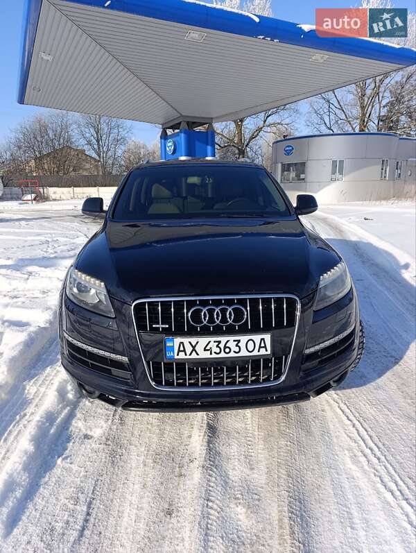 Внедорожник / Кроссовер Audi Q7 2013 в Житомире