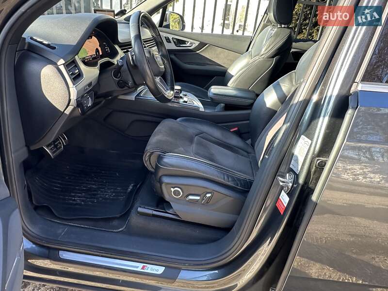 Внедорожник / Кроссовер Audi Q7 2017 в Львове фото 30 Внедорожник / Кроссовер Audi Q7 2017 в Львове