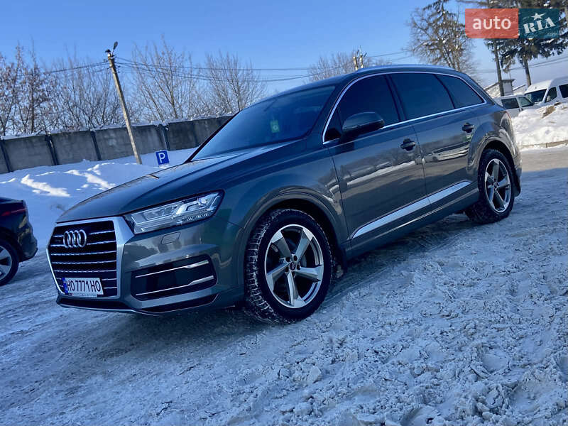 Внедорожник / Кроссовер Audi Q7 2017 в Тернополе