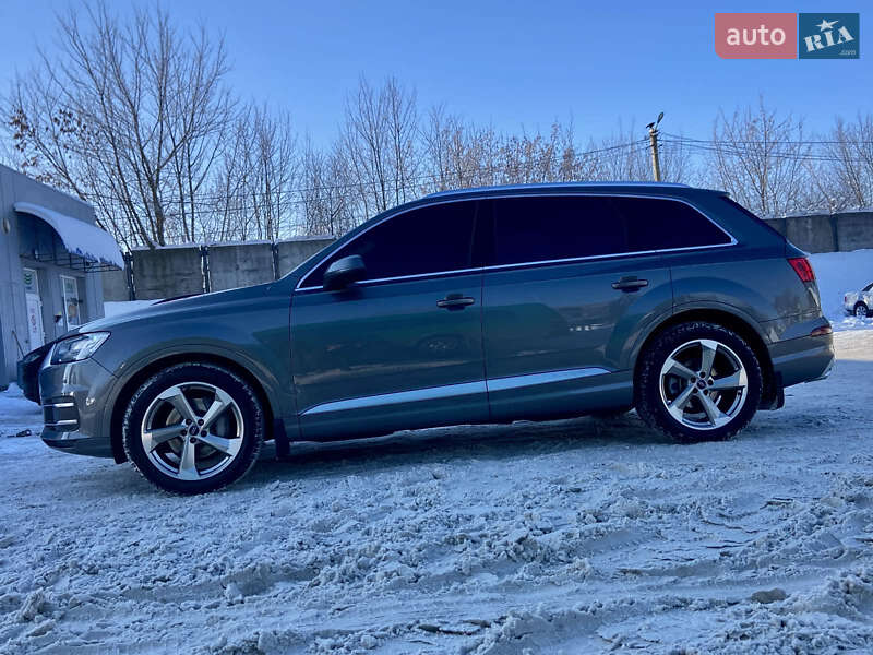 Внедорожник / Кроссовер Audi Q7 2017 в Тернополе