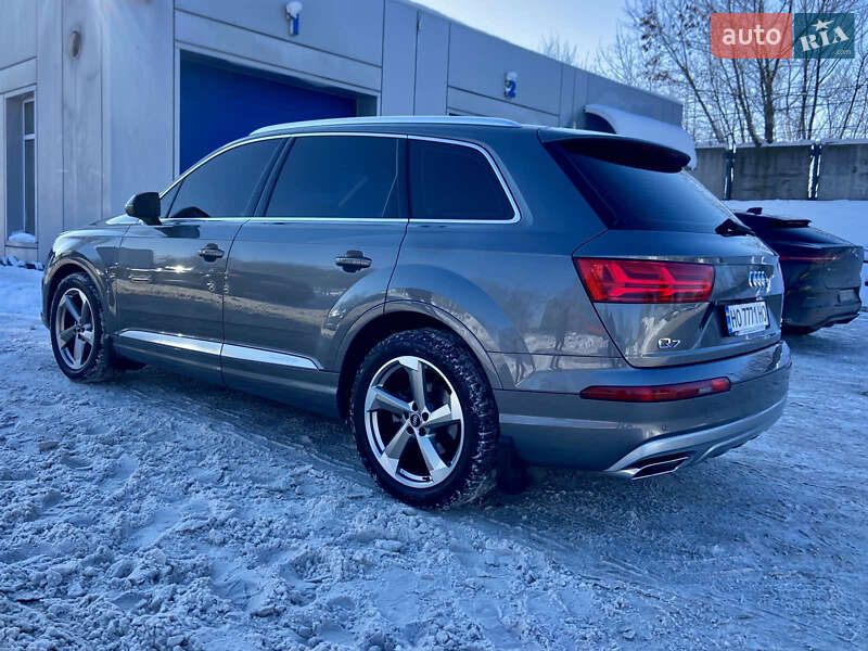 Внедорожник / Кроссовер Audi Q7 2017 в Тернополе