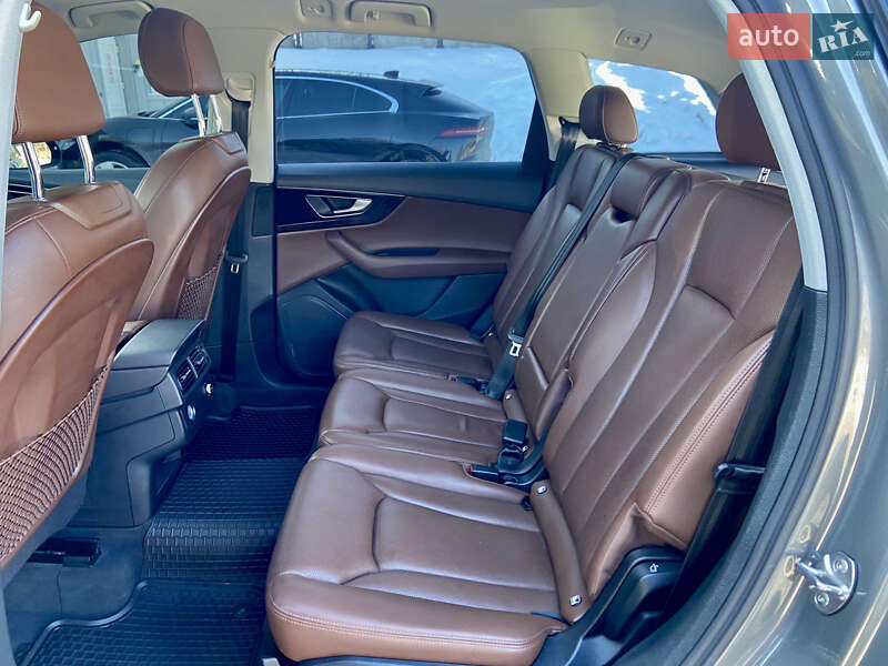 Внедорожник / Кроссовер Audi Q7 2017 в Тернополе