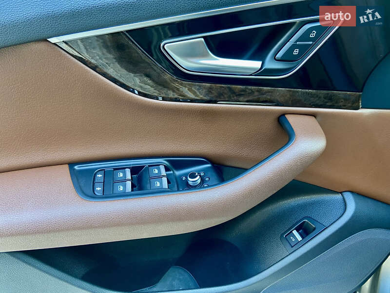 Внедорожник / Кроссовер Audi Q7 2017 в Тернополе