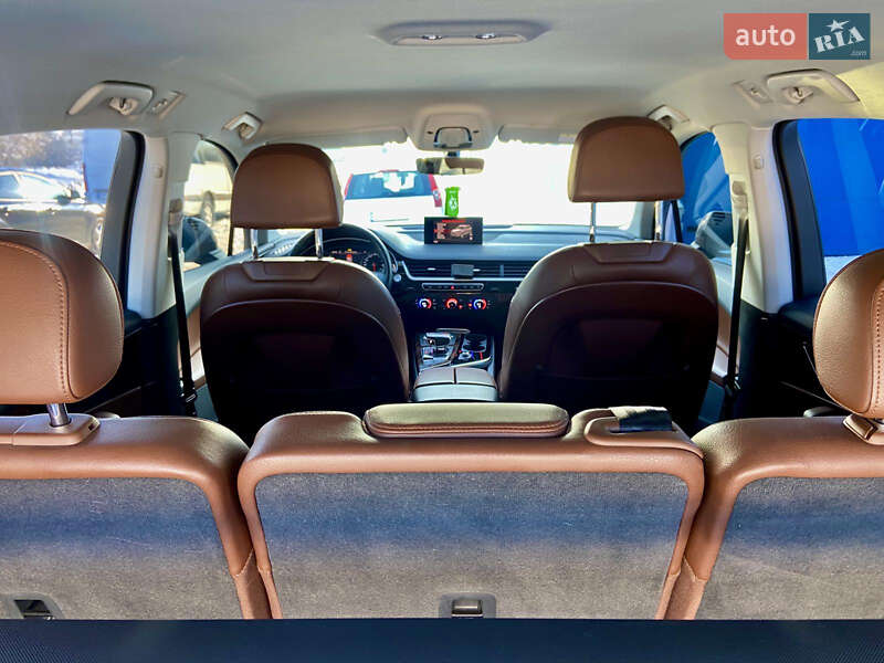 Внедорожник / Кроссовер Audi Q7 2017 в Тернополе