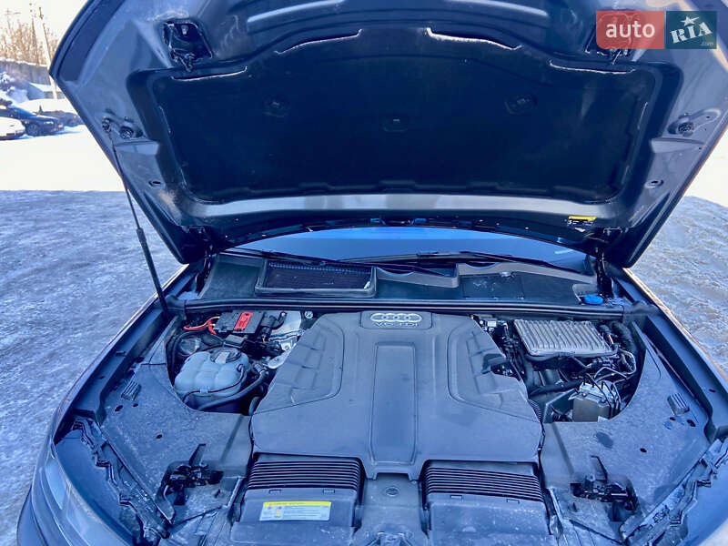 Внедорожник / Кроссовер Audi Q7 2017 в Тернополе