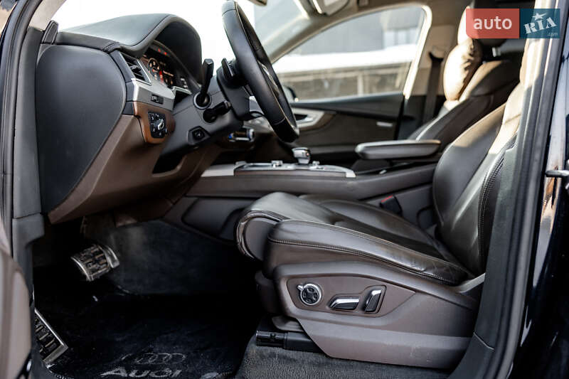 Внедорожник / Кроссовер Audi Q7 2016 в Житомире