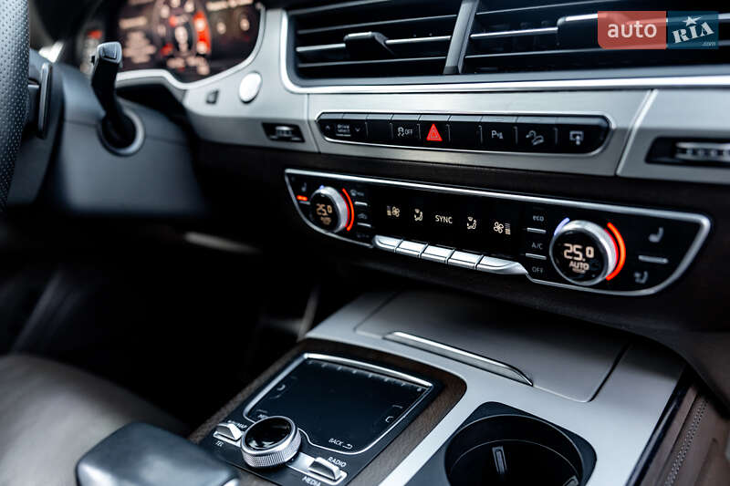 Внедорожник / Кроссовер Audi Q7 2016 в Житомире