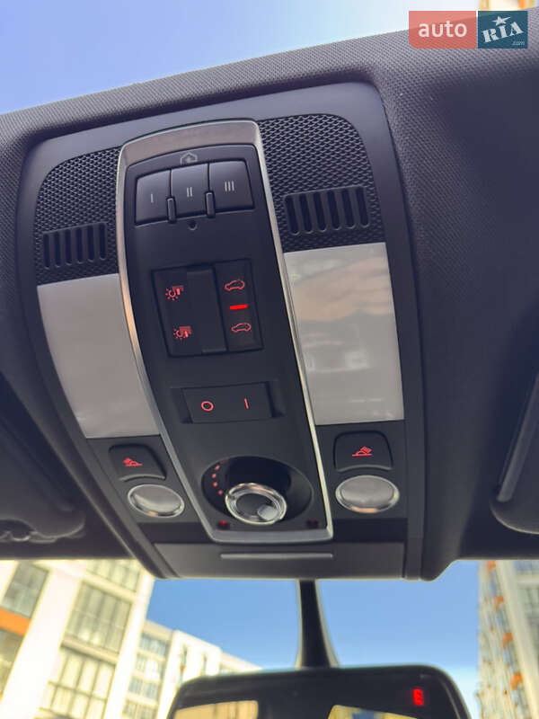 Внедорожник / Кроссовер Audi Q7 2013 в Черновцах