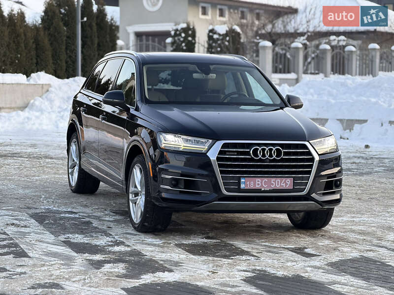 Внедорожник / Кроссовер Audi Q7 2016 в Киеве