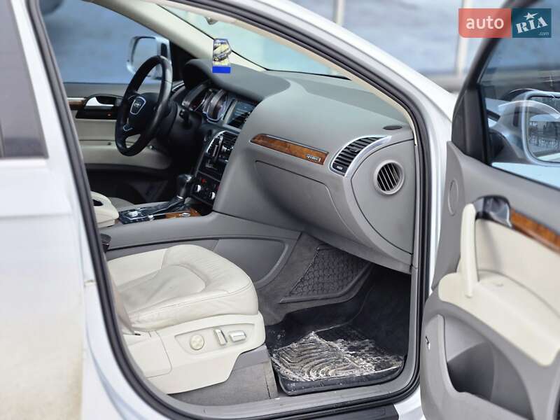 Позашляховик / Кросовер Audi Q7 2014 в Києві фото 11 Позашляховик / Кросовер Audi Q7 2014 в Києві