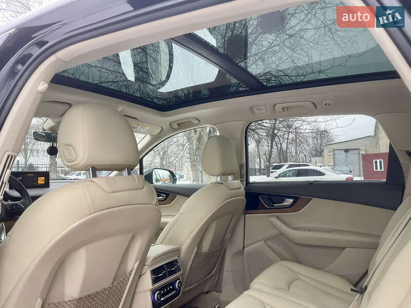 Внедорожник / Кроссовер Audi Q7 2016 в Киеве фото 30 Внедорожник / Кроссовер Audi Q7 2016 в Киеве