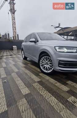 Внедорожник / Кроссовер Audi Q7 2015 в Тячеве