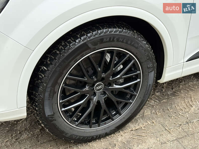 Внедорожник / Кроссовер Audi Q7 2016 в Хмельницком фото 19 Внедорожник / Кроссовер Audi Q7 2016 в Хмельницком