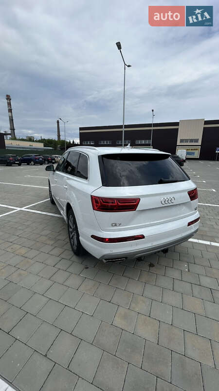 Внедорожник / Кроссовер Audi Q7 2018 в Черкассах