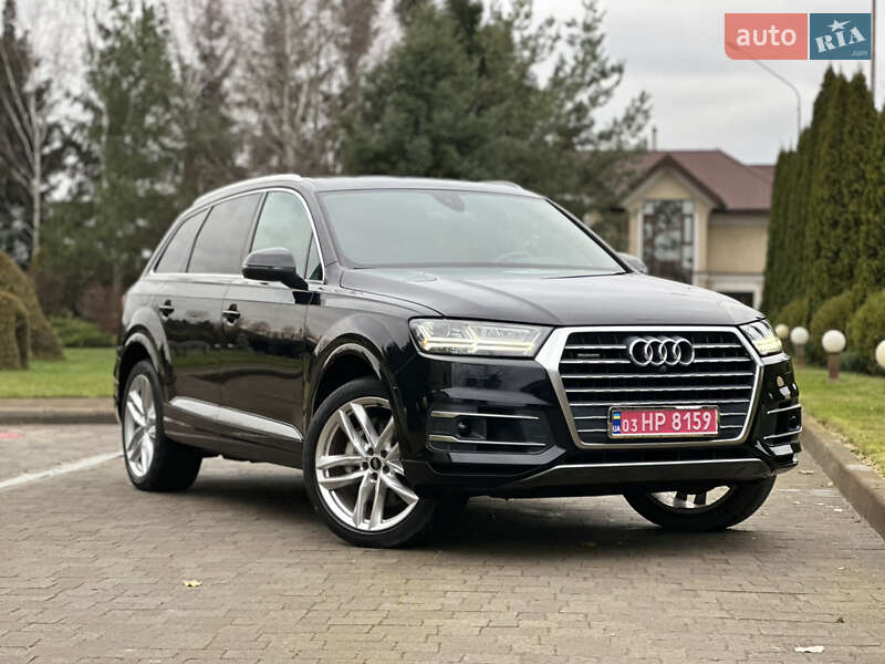 Внедорожник / Кроссовер Audi Q7 2017 в Сарнах