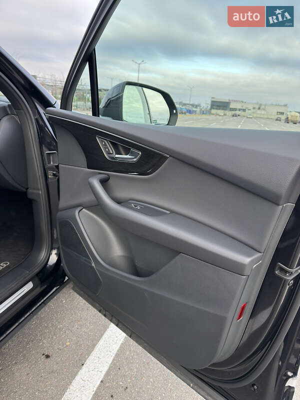 Внедорожник / Кроссовер Audi Q7 2020 в Львове фото 23 Внедорожник / Кроссовер Audi Q7 2020 в Львове