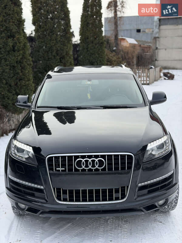Внедорожник / Кроссовер Audi Q7 2015 в Кривом Роге