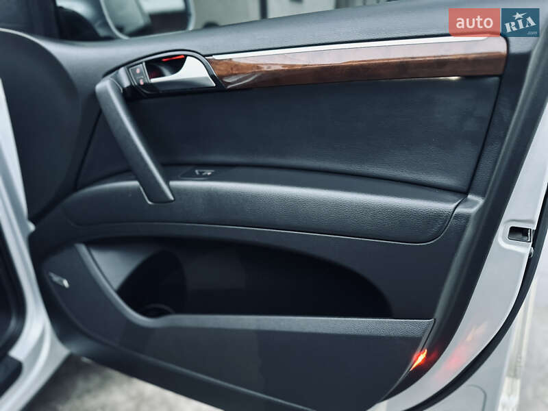 Внедорожник / Кроссовер Audi Q7 2012 в Тячеве фото 15 Внедорожник / Кроссовер Audi Q7 2012 в Тячеве