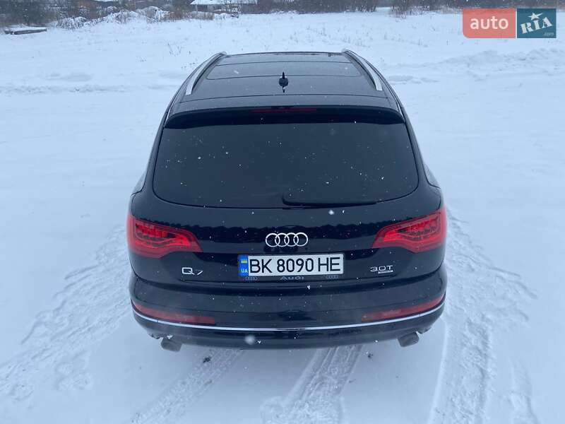 Внедорожник / Кроссовер Audi Q7 2014 в Ровно