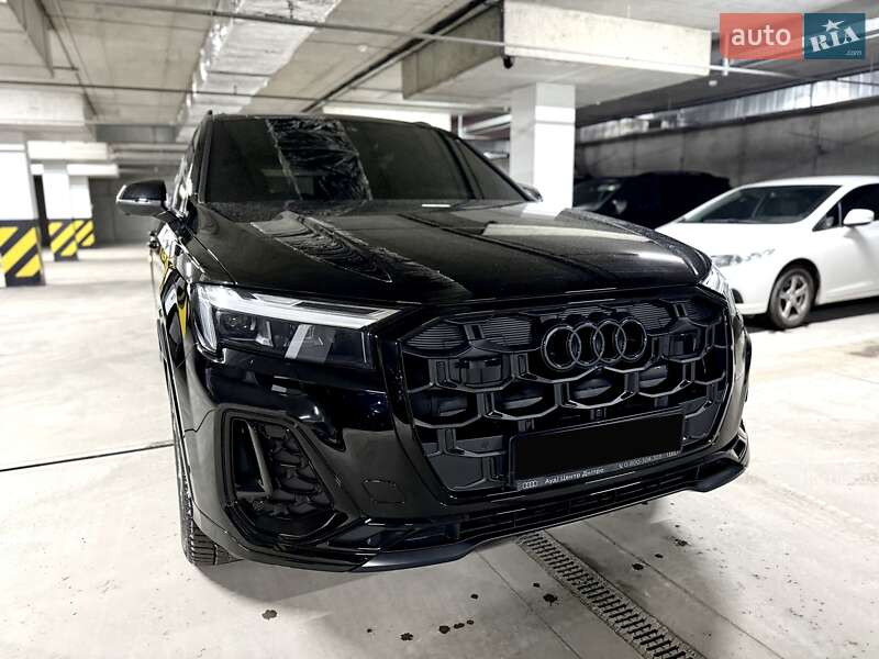 Позашляховик / Кросовер Audi Q7 2025 в Дніпрі