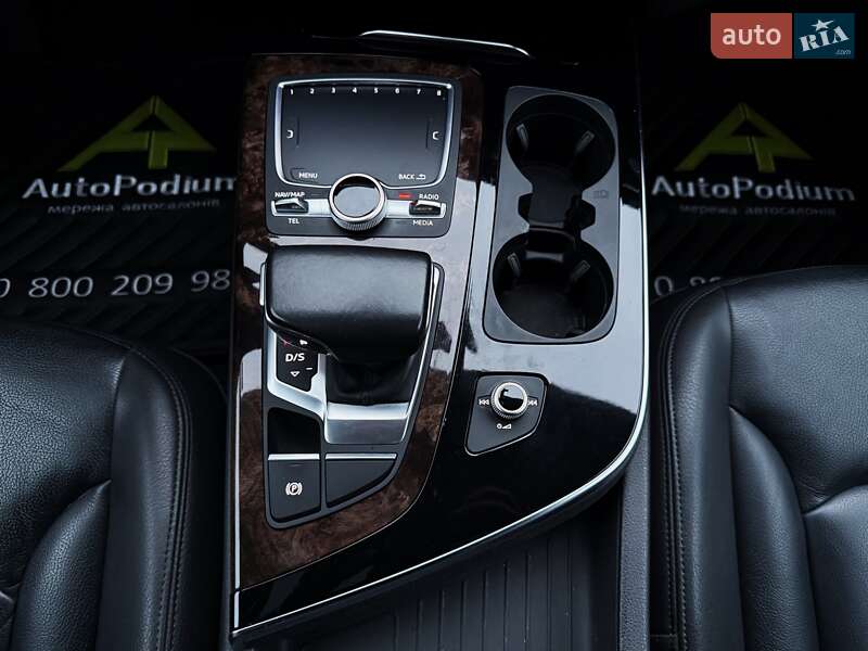 Позашляховик / Кросовер Audi Q7 2018 в Києві