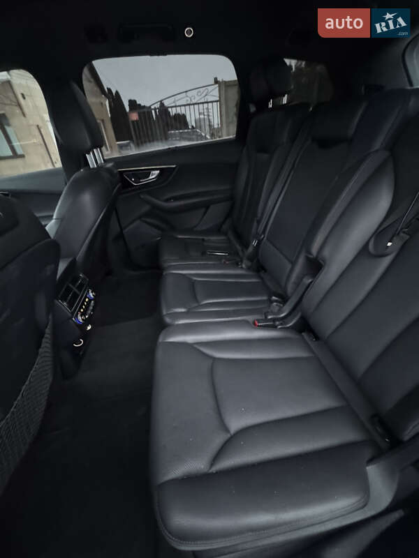Внедорожник / Кроссовер Audi Q7 2016 в Лубнах фото 62 Внедорожник / Кроссовер Audi Q7 2016 в Лубнах