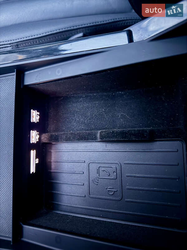 Позашляховик / Кросовер Audi Q7 2020 в Києві