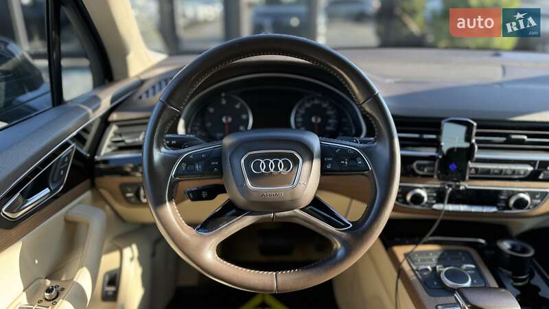 Позашляховик / Кросовер Audi Q7 2016 в Києві фото 27 Позашляховик / Кросовер Audi Q7 2016 в Києві