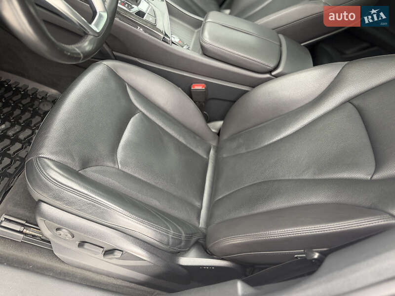 Позашляховик / Кросовер Audi Q7 2017 в Новояворівську