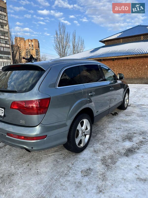 Внедорожник / Кроссовер Audi Q7 2007 в Славянске