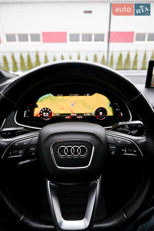 Внедорожник / Кроссовер Audi Q7 2017 в Луцке