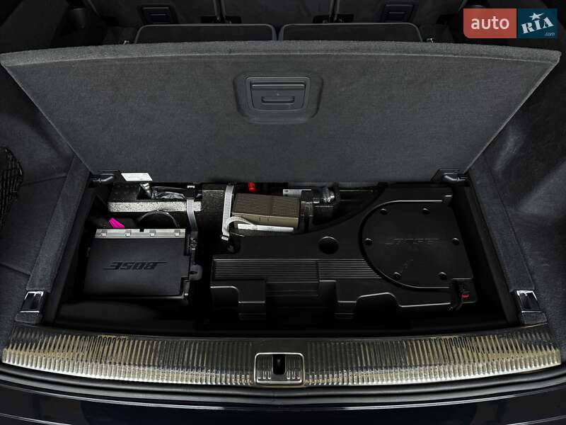 Позашляховик / Кросовер Audi Q7 2016 в Луцьку фото 81 Позашляховик / Кросовер Audi Q7 2016 в Луцьку